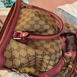 Authentic Gucci vintage purse